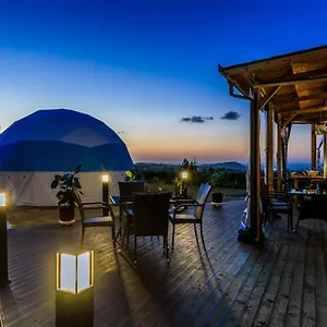 Starlight Glamping Holiday home