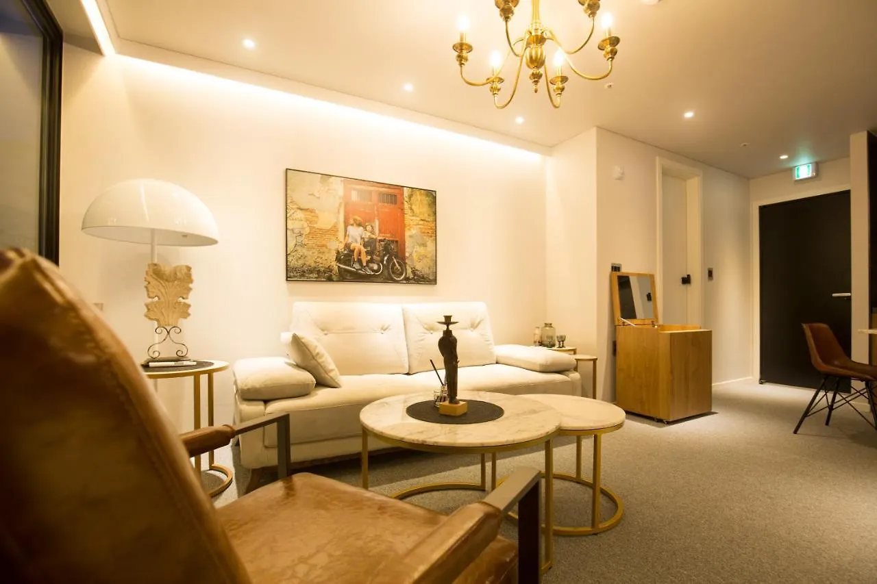 Uh Suite The Jongno Seoul South Korea