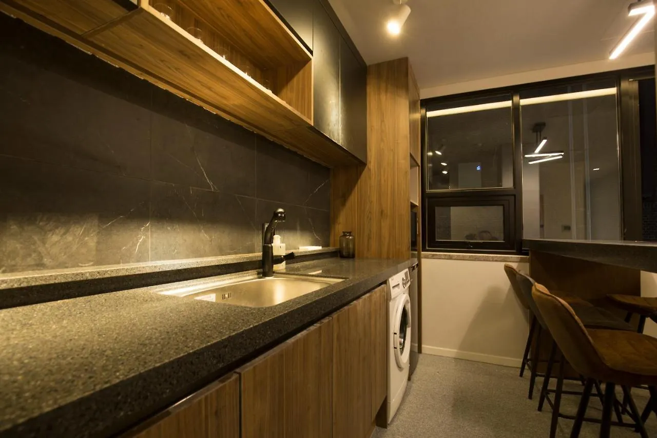 Uh Suite The Jongno Seoul South Korea