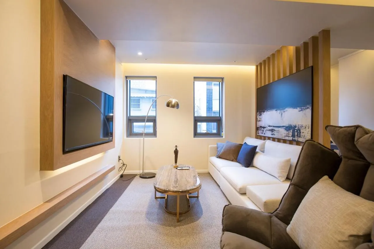 Uh Suite The Jongno Seoul