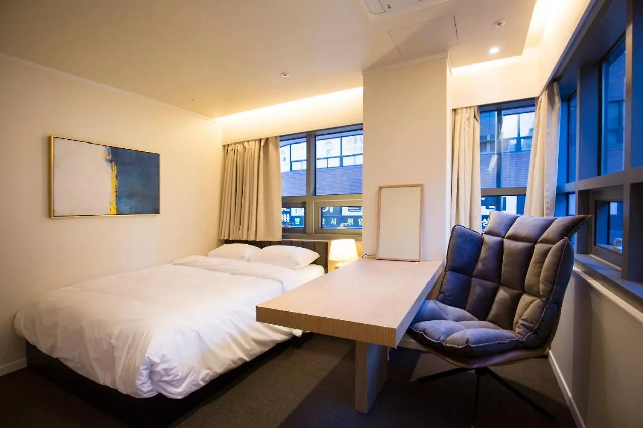 Uh Suite The Jongno Seul Korea Południowa